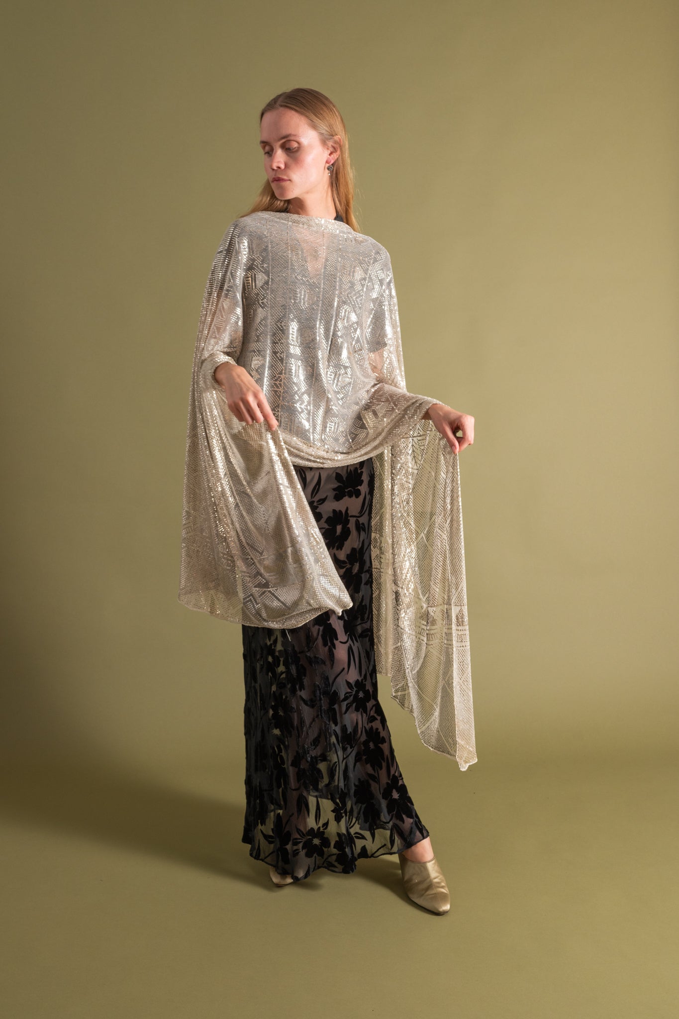 Antique Silver Assuit Monumental Shawl – Demetra Vintage