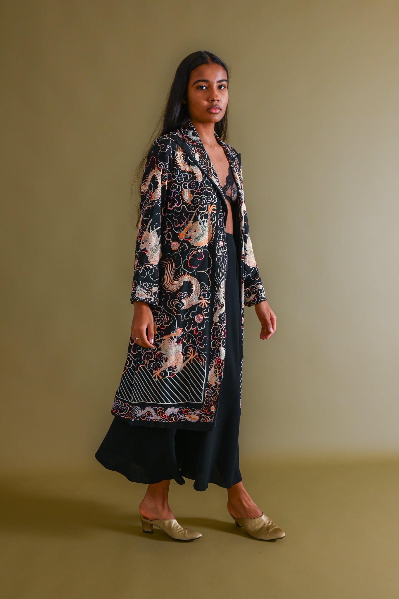 1920s Silk Dragon Hand Embroidered Jacket [sm/med/lrg] – Demetra