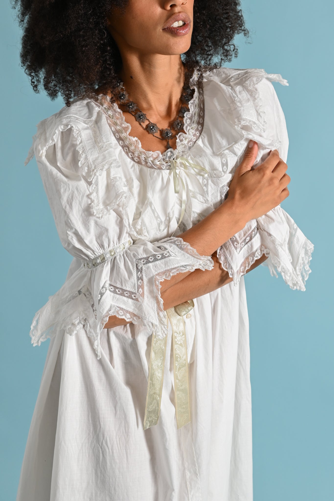 1900s Sawtooth Lace Empire Dressing Gown [xs/sm/med]