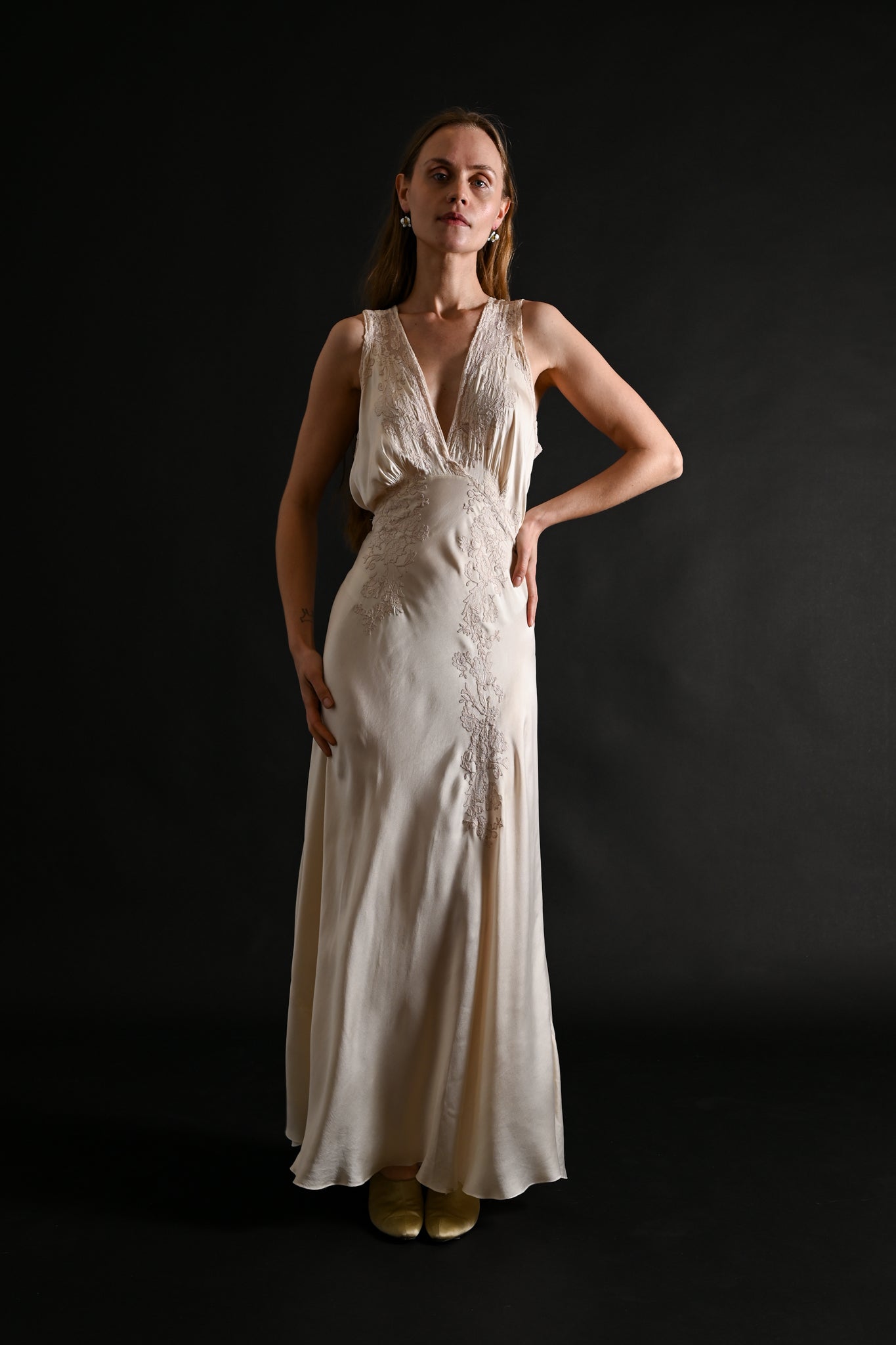 1930s Ivory Silk + French Lace Appliqué Gown [med/lrg]