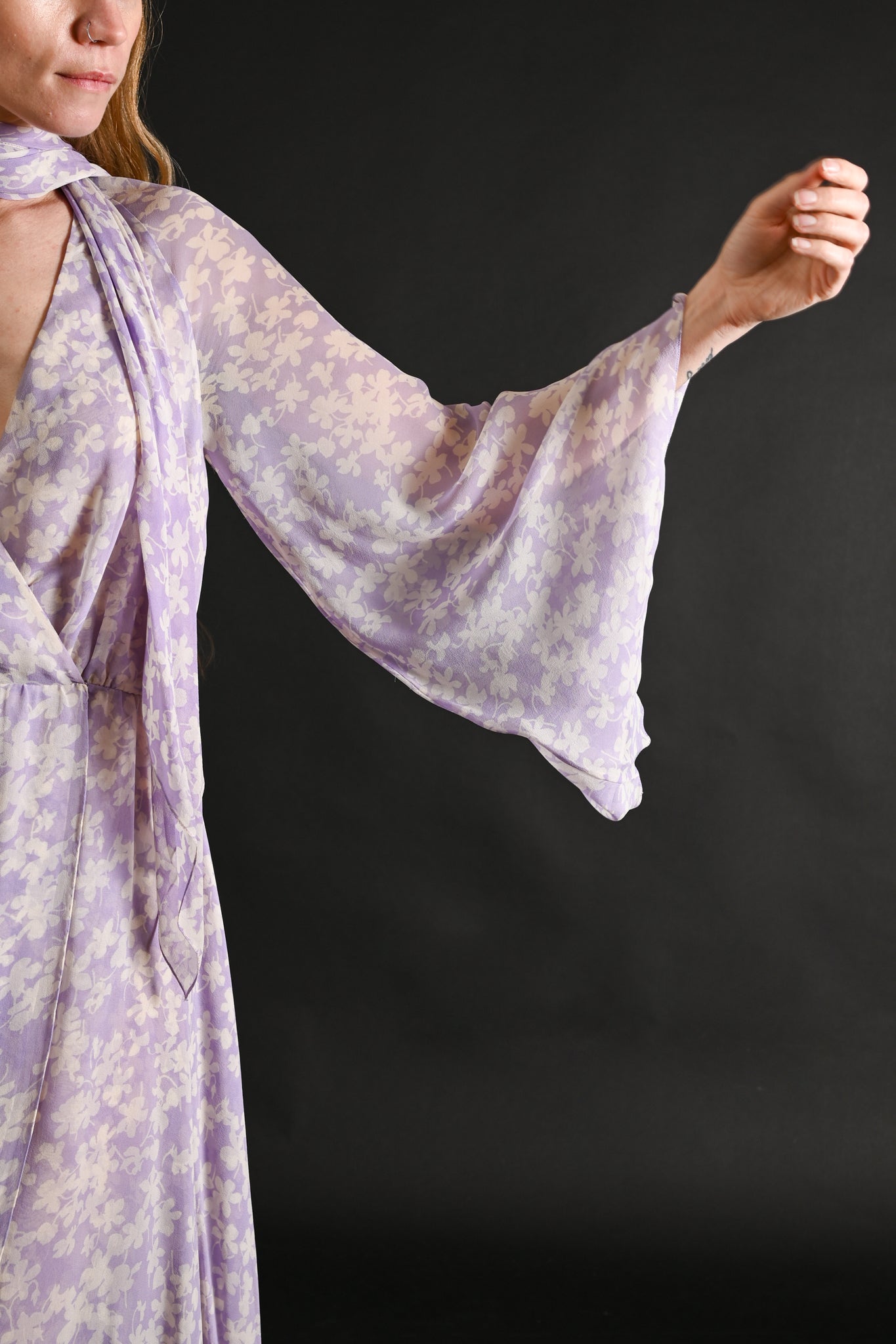 1975 Halston Couture Lavender Floral Silk Chiffon Dress + Scarf [xs/sm Demetra Vintage 1975 Halston Couture Lavender Floral Silk Chiffon Dress + Scarf [xs/sm Demetra Vintage