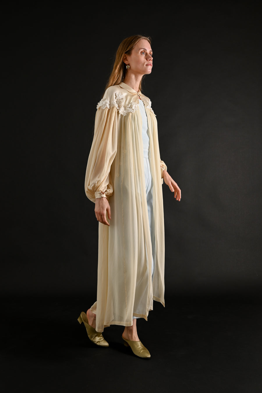 1940s Ivory Silk Chiffon Floral Appliqué Peignoir [xs/sm/med]
