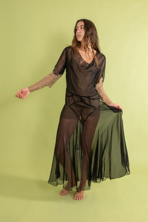 1930s Silk Chiffon Lace Appliqué Wing Sleeve Gown [med/lrg/xl]
