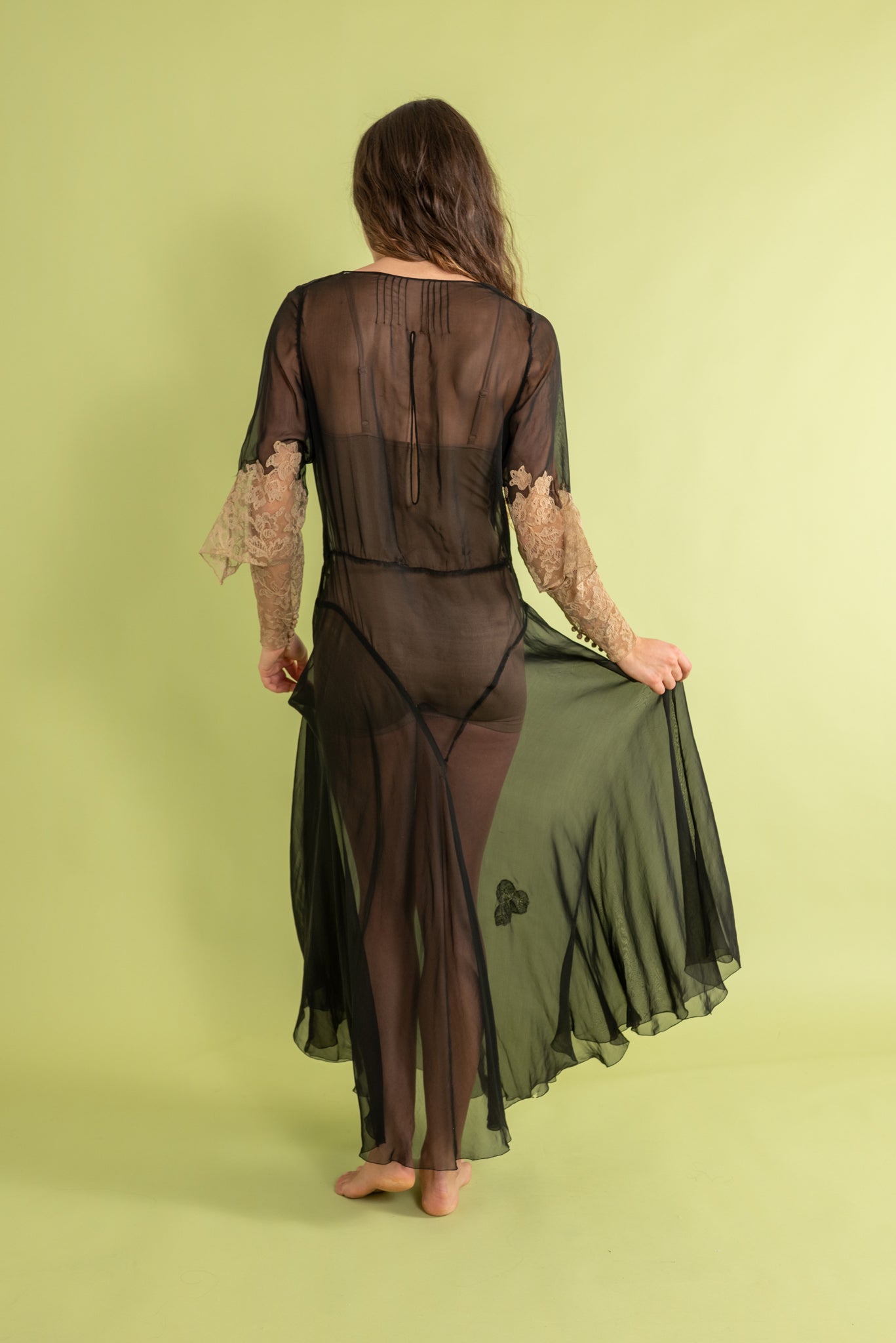 1930s Silk Chiffon Lace Appliqué Wing Sleeve Gown [med/lrg/xl]