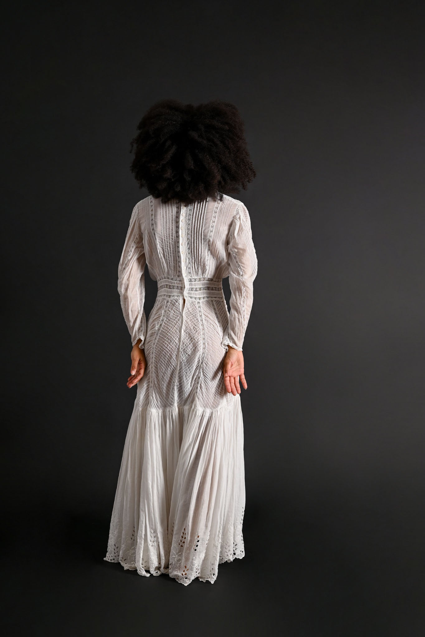 1900s Pintucked Embroidered Lawn Gown [xs/sm]