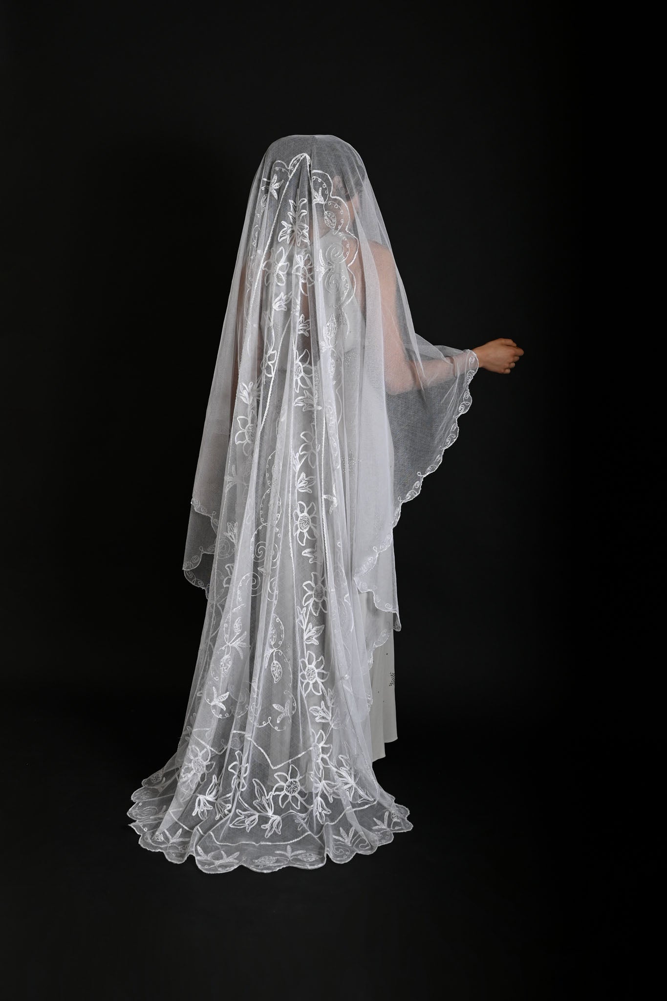 1920s Art Deco Soutache + Tambour Embroidered Oval Veil