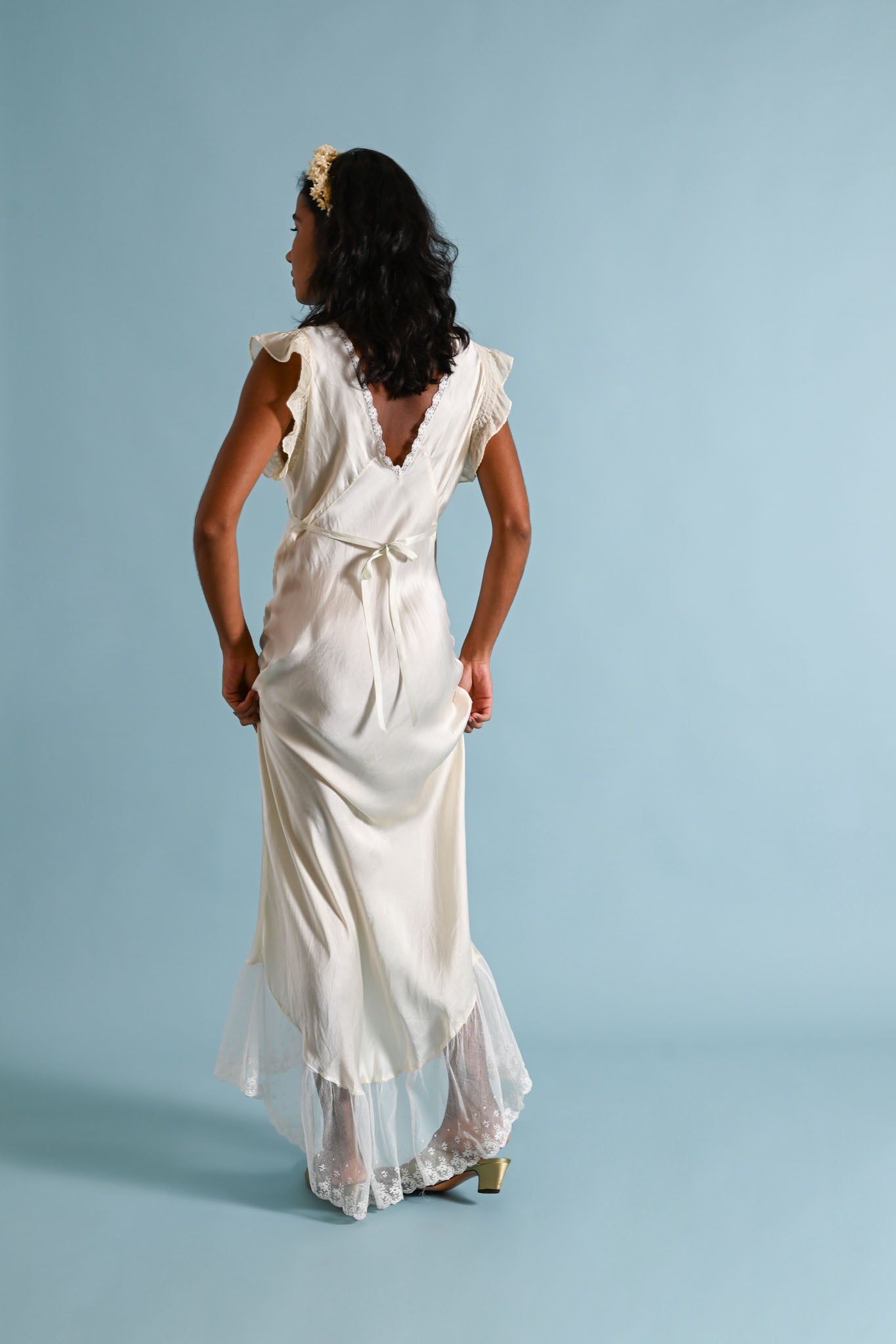 1930s Ivory Trained Blue Rosette Gown [med/lrg/xl]