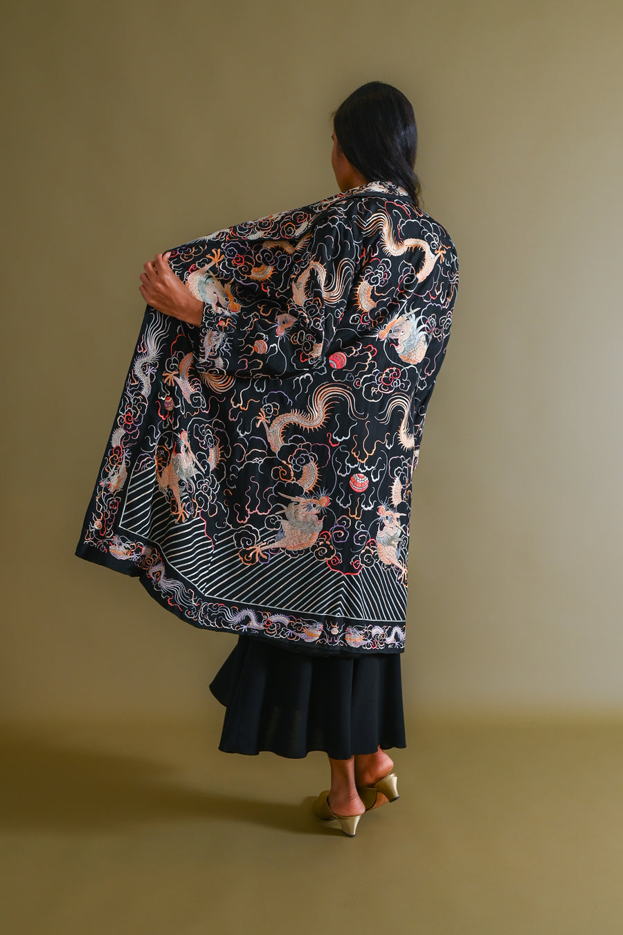 1920s Silk Dragon Hand Embroidered Jacket [sm/med/lrg]