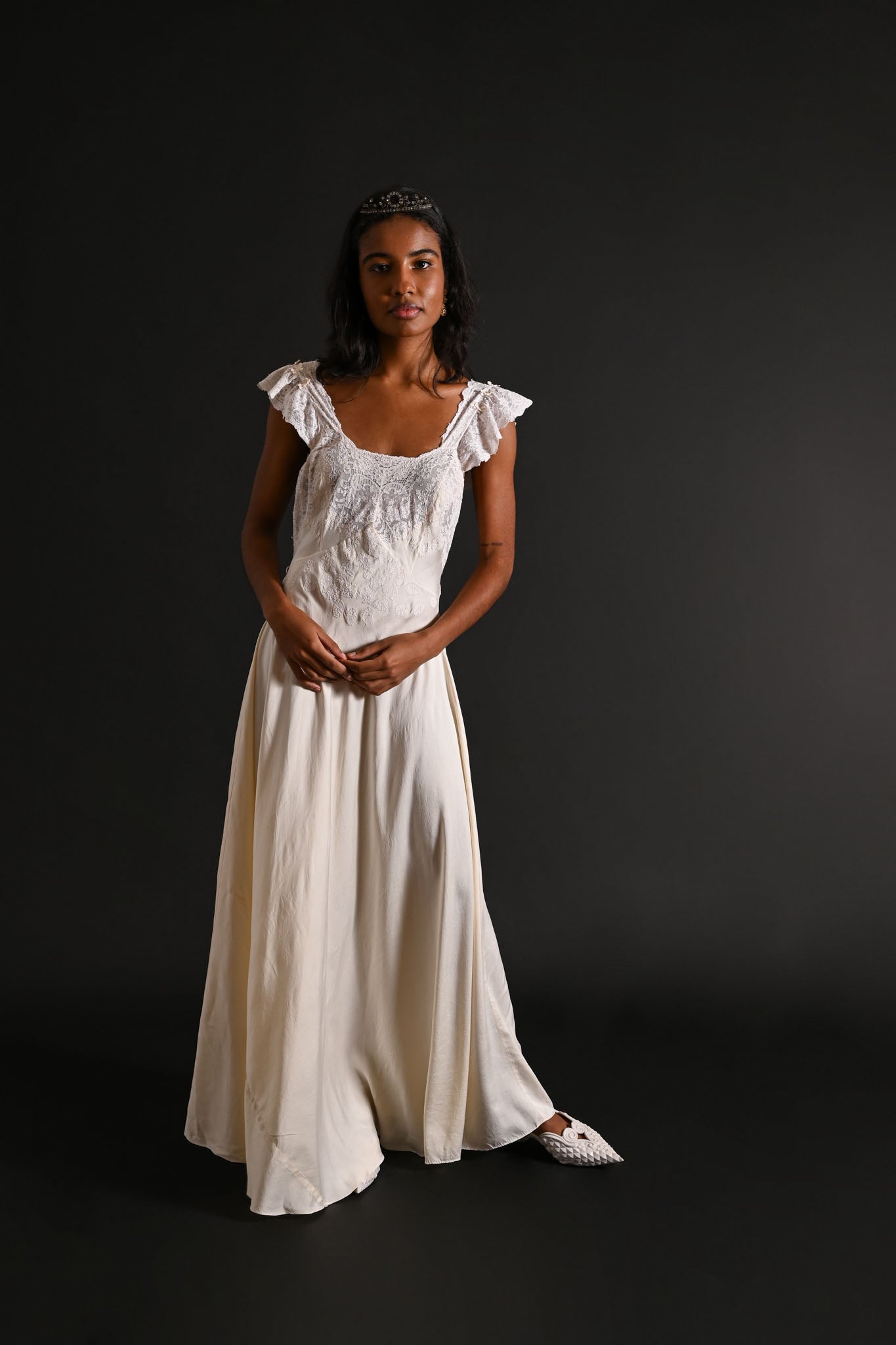 1930s Spanish Ivory Silk Lace Back Gown [sm/med]