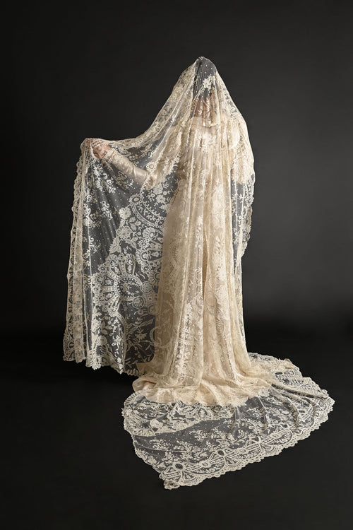c1890s Handmade Brussels Mixed Lace Rectangular Bridal Veil