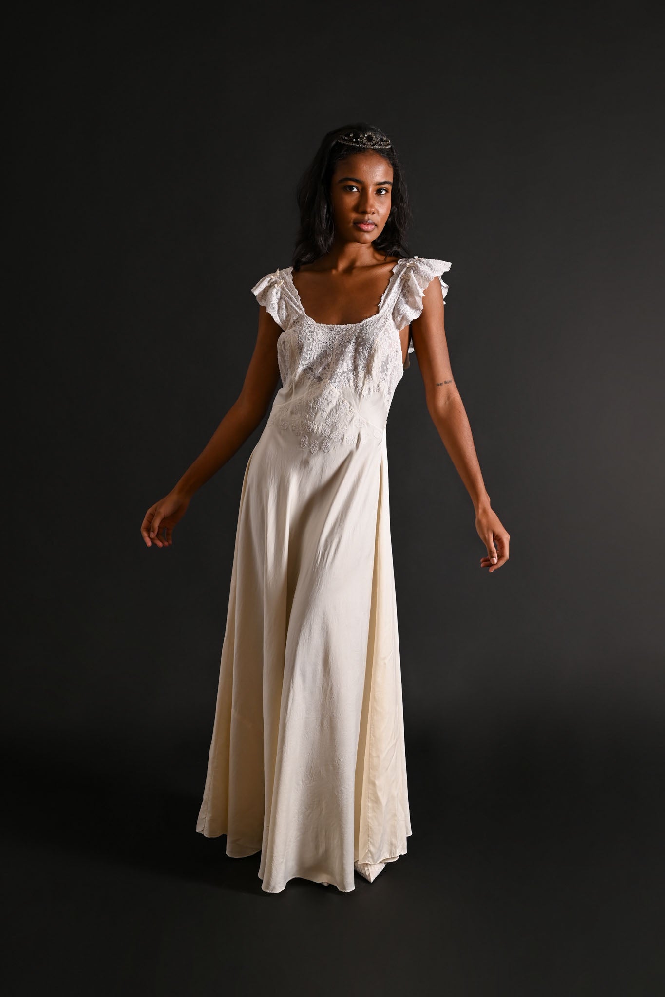 1930s Spanish Ivory Silk Lace Back Gown [sm/med]