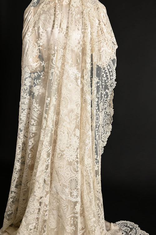 c1890s Handmade Brussels Mixed Lace Rectangular Bridal Veil