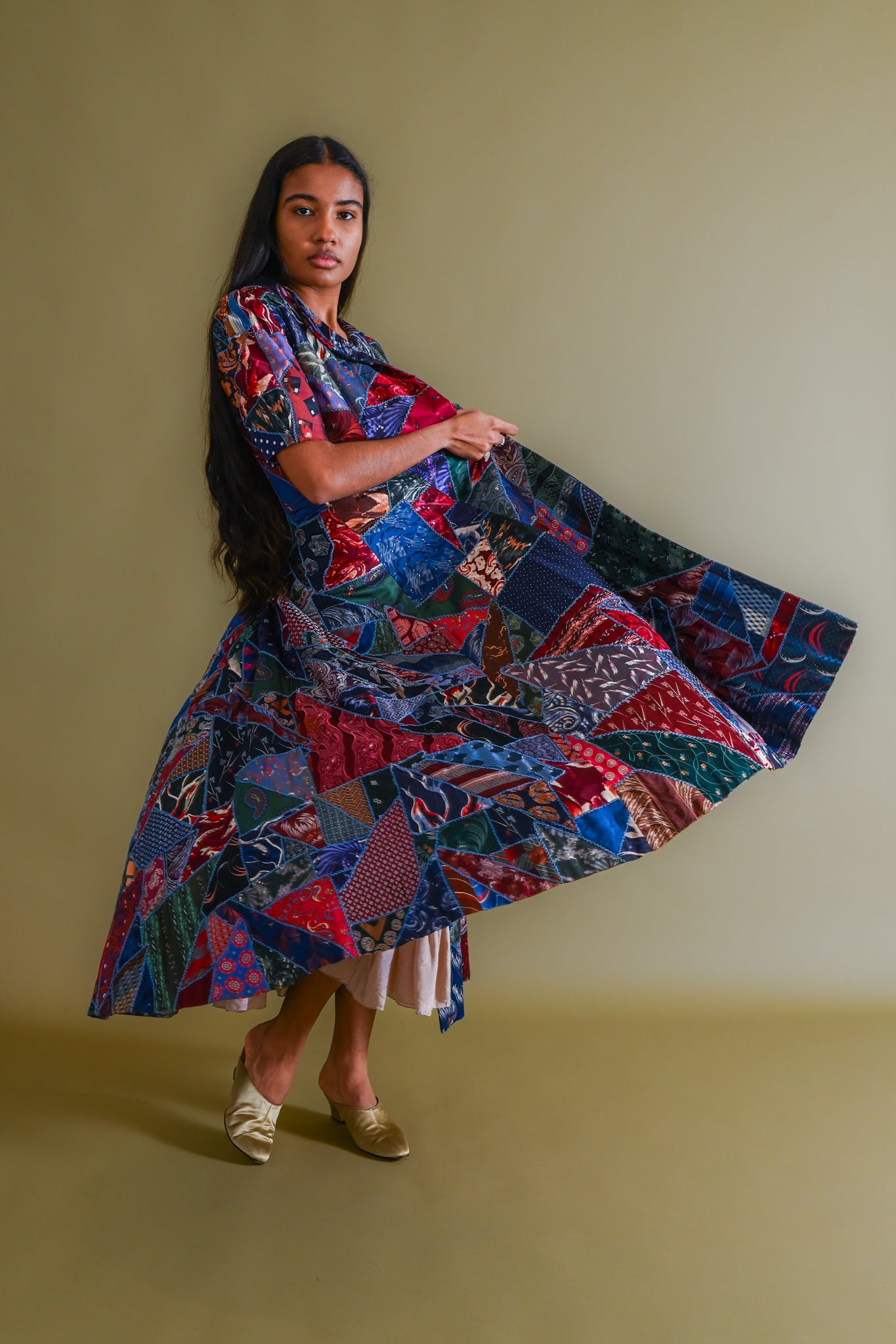 1940s Silk Tie Crazy Quilt Duster [xs/sm/med]