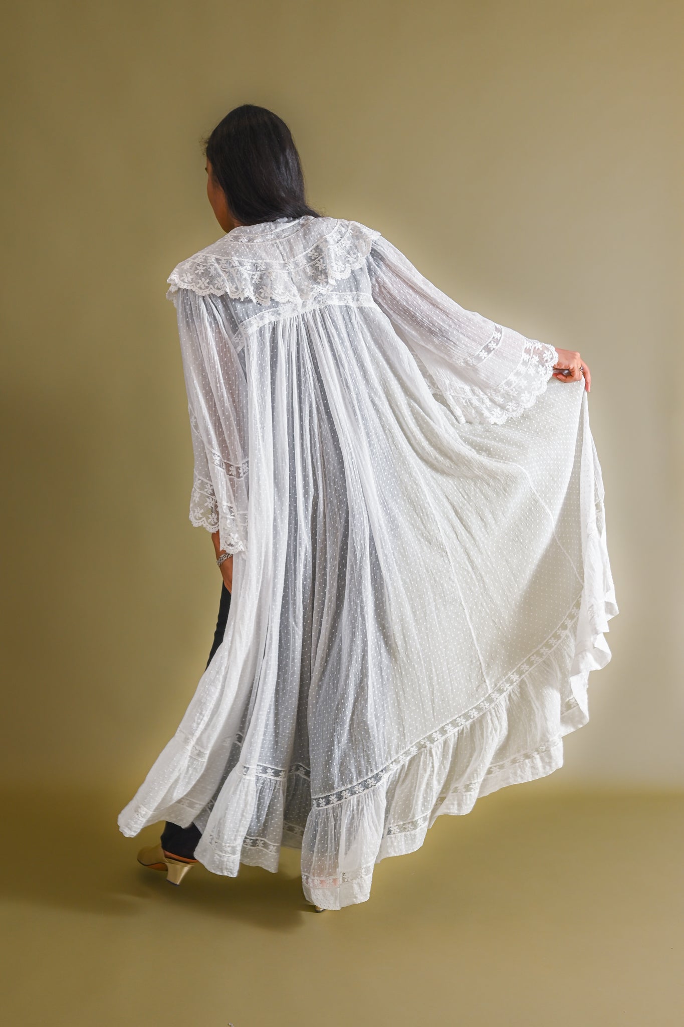 c1900 Swiss Dot Gauze Angel Sleeve Robe [xs/sm/med]