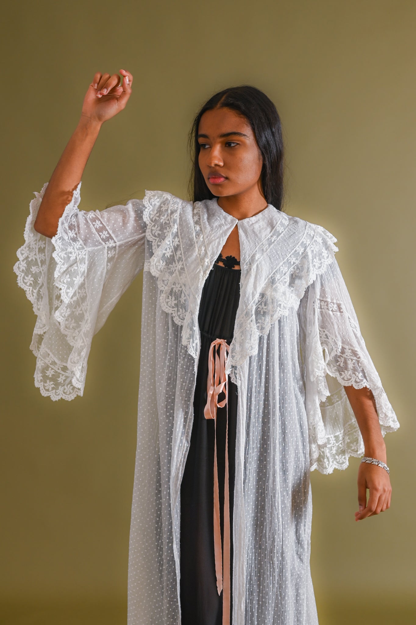 c1900 Swiss Dot Gauze Angel Sleeve Robe [xs/sm/med] – Demetra Vintage