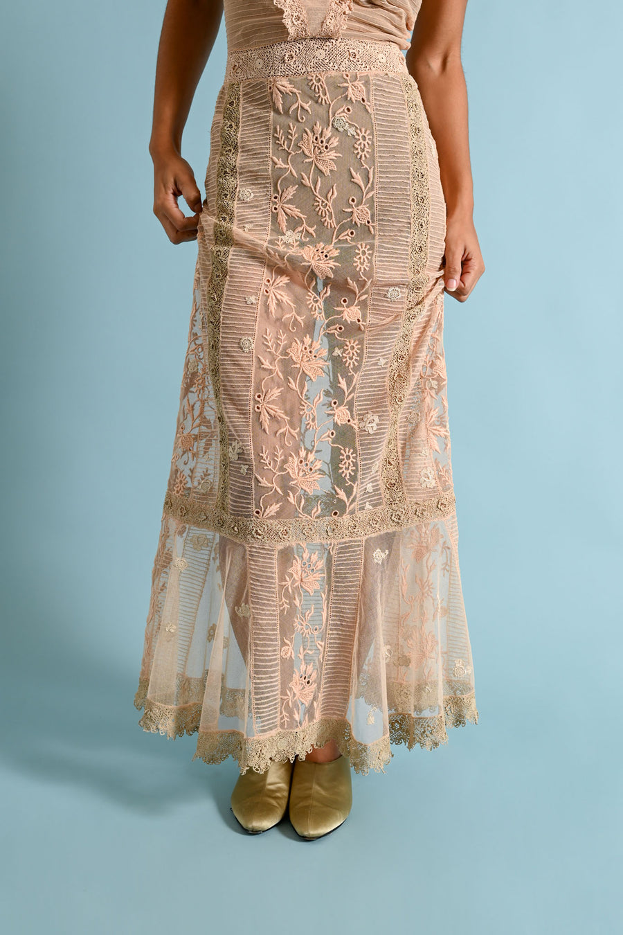 1930s Dusty Pink Mesh Irish Crochet Plunge Gown [xs/sm]