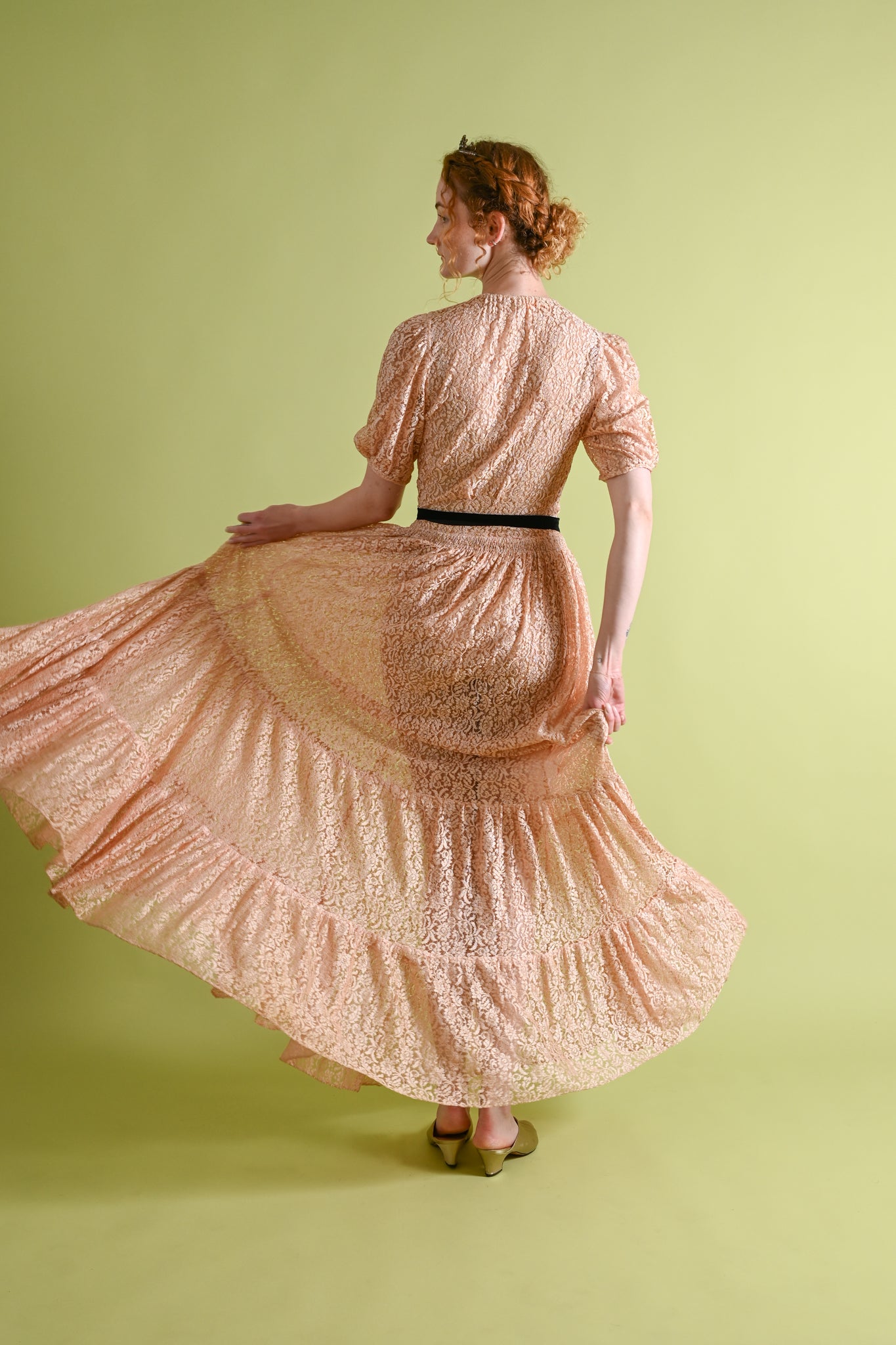 1930s Apricot Lace Dressing Gown by Saks[xs/sm]
