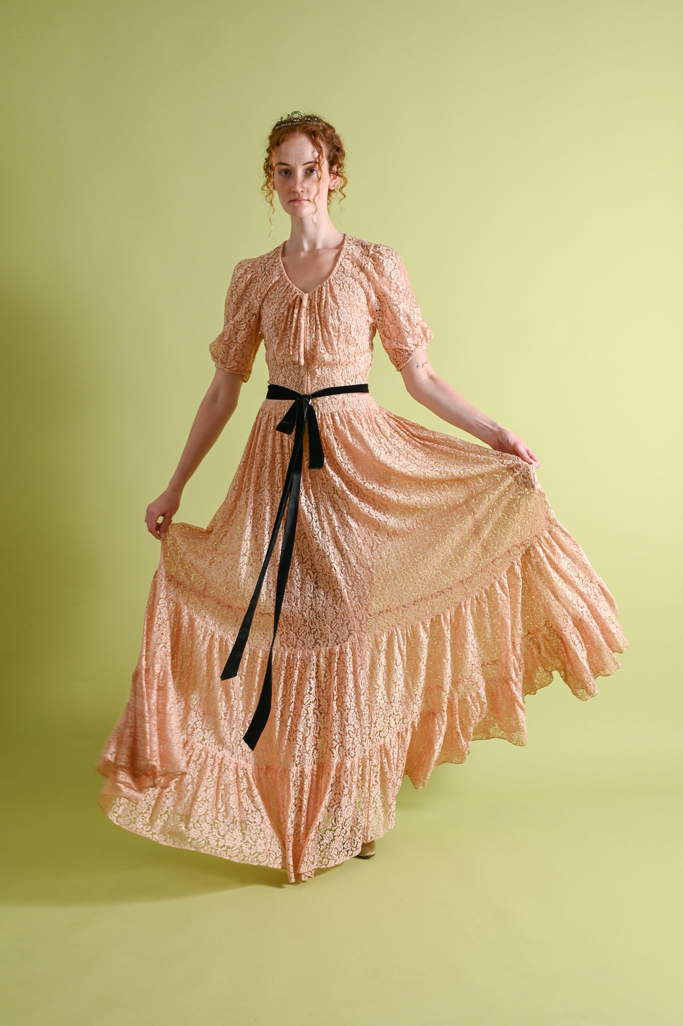 1930s Apricot Lace Dressing Gown by Saks[xs/sm]