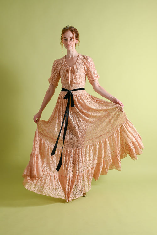 1930s Apricot Lace Dressing Gown by Saks[xs/sm]