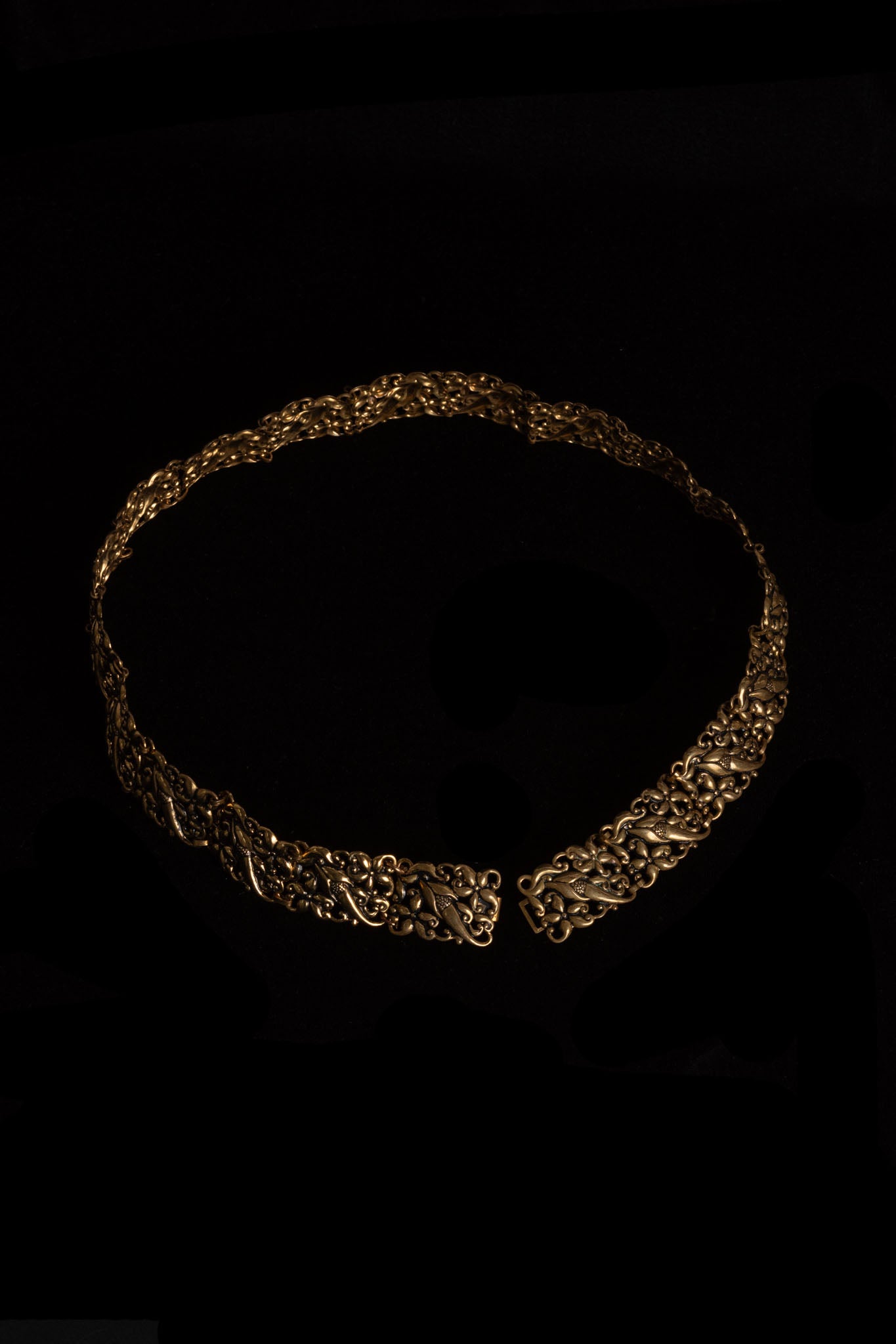 Edwardian Brass Repoussé Belt