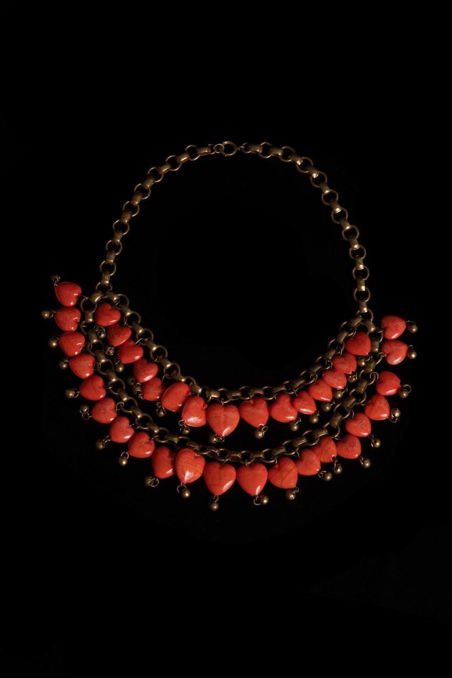 1940s Coral Glass Sweetheart Necklace