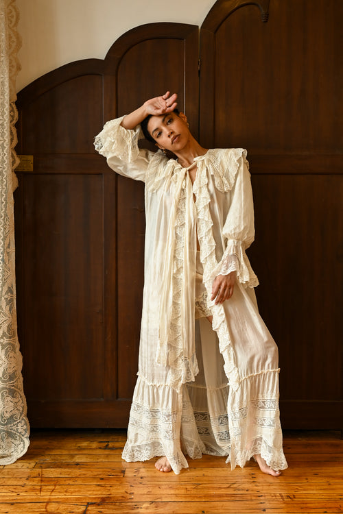 c1900 Ivory Silk Insertion Lace Dressing Gown