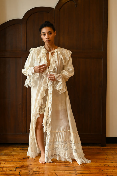 c1900 Ivory Silk Insertion Lace Dressing Gown