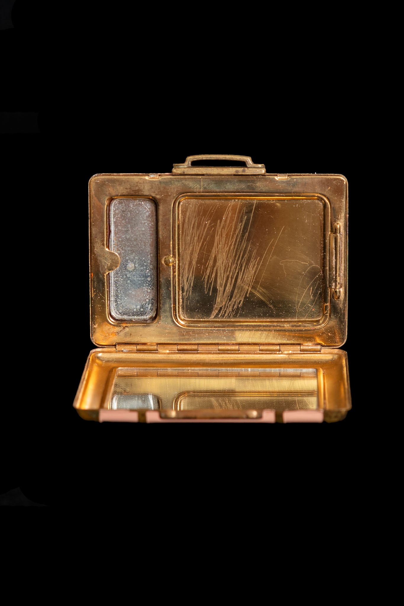 1940s New York Suitcase Souvenir Compact