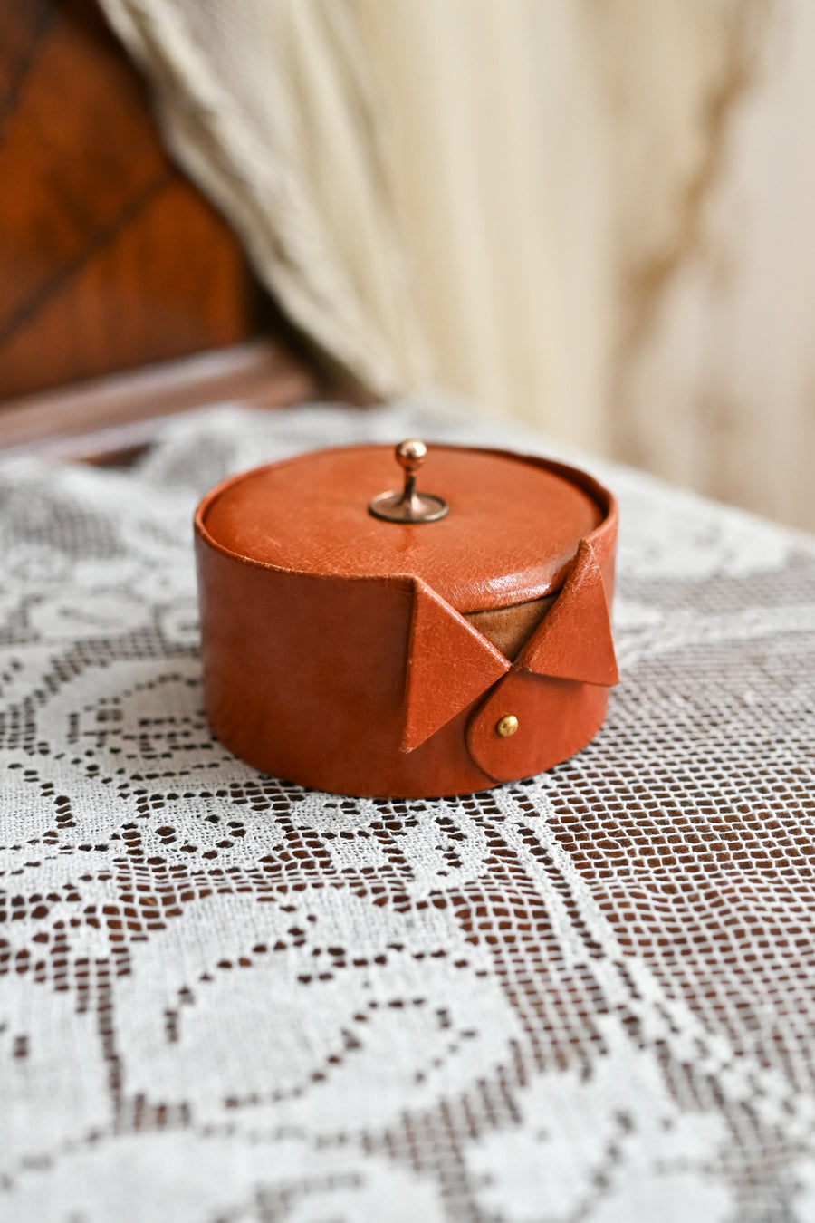 Midcentury Leather Collar Novelty Box