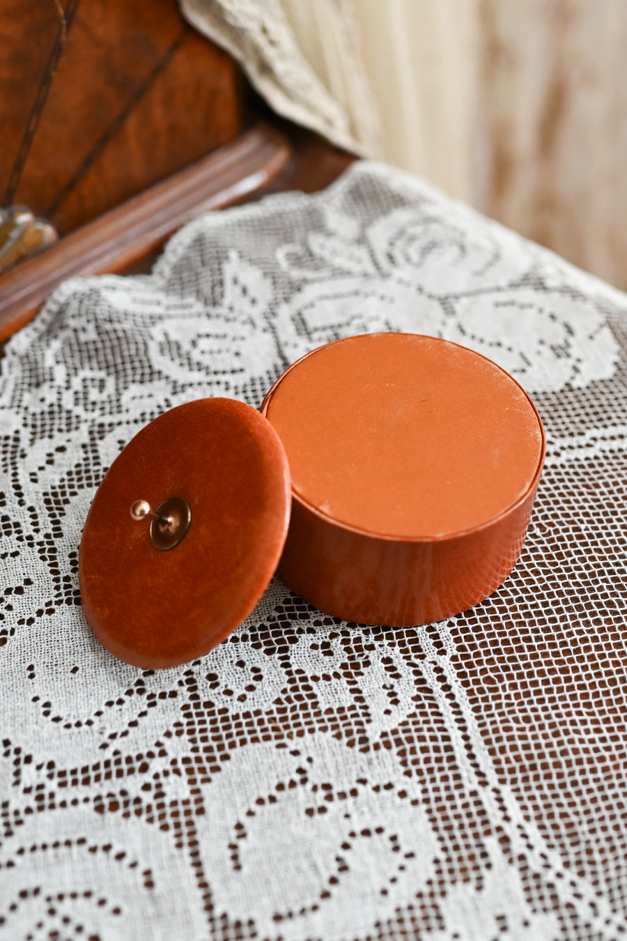 Midcentury Leather Collar Novelty Box