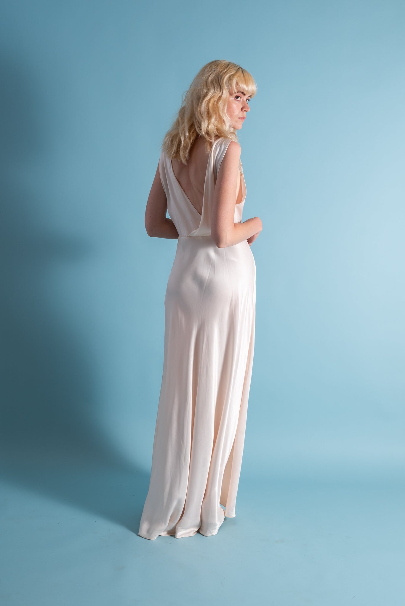 1930s Ivory Silk and Lace Gown [sm/med/lrg]