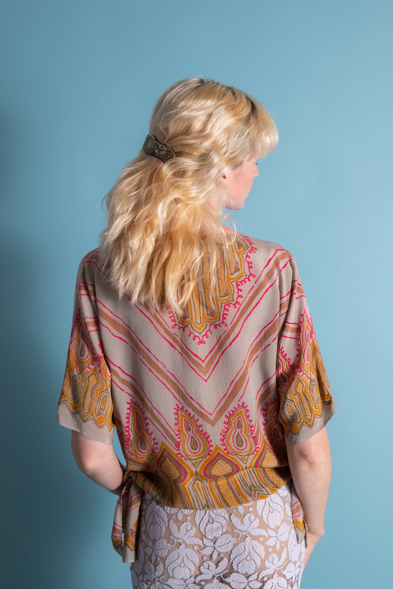 1920s Borderprint Silk Blouse [sm/med/lrg]