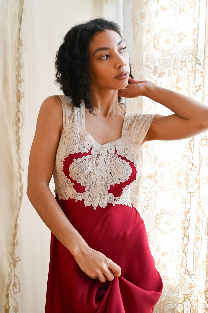 1940s Crimson Silk and Lace Appliqué Gown