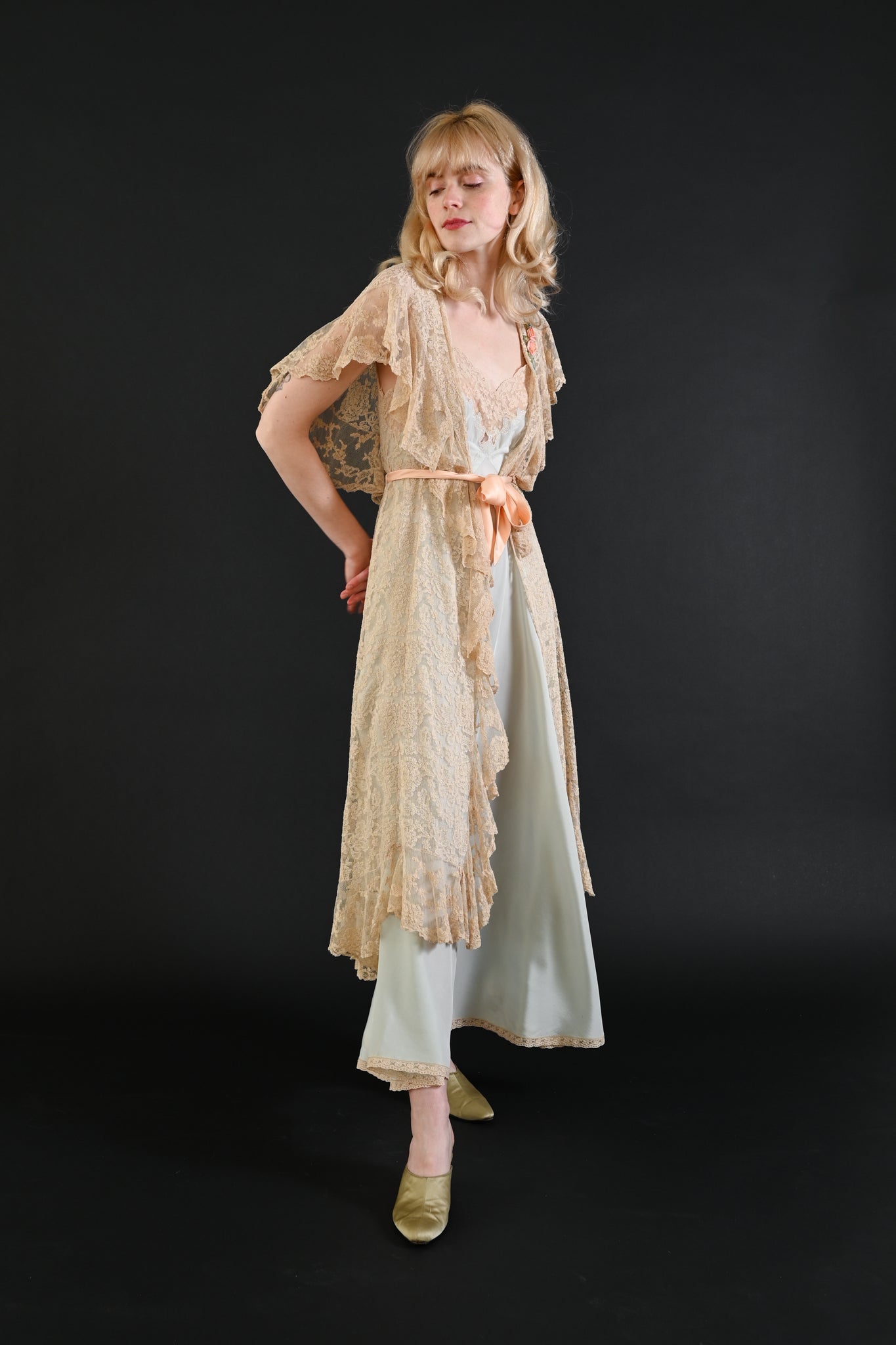 エプロン・三角巾 1930s Hand Made Tenerife Lace Half Apron