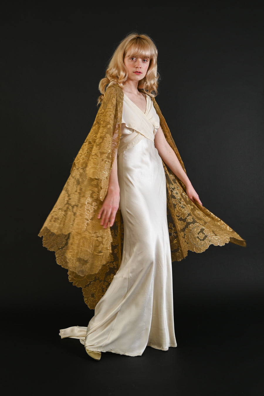 1920s Gold Lamé Alençon Lace Tiered Cape [OS]