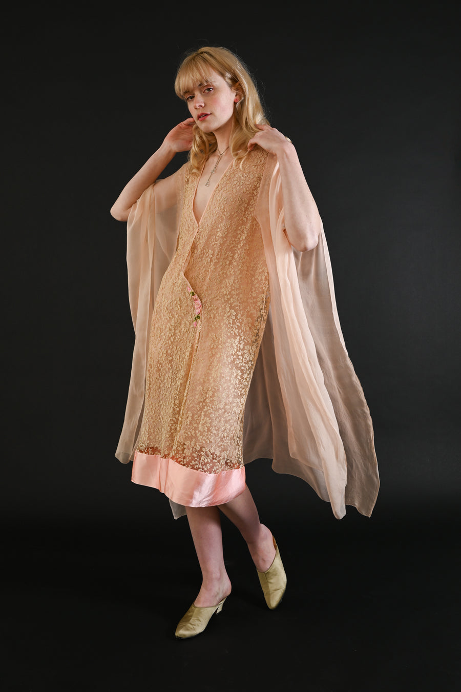 1920s Silk + Lace Caped Angel Sleeve Robe [sm/med/lrg]