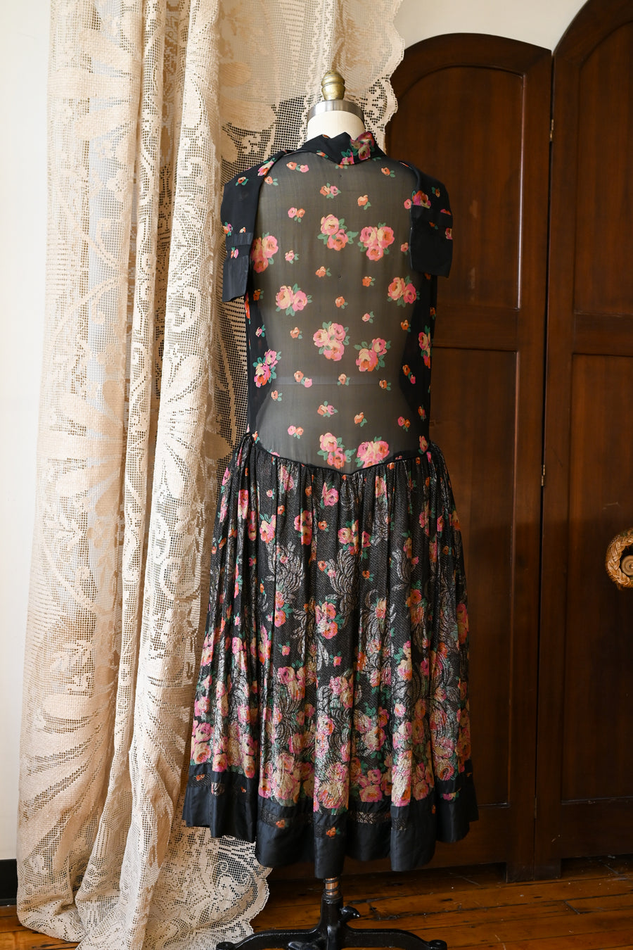 1920s Silk Lamé Robe de Style Gown