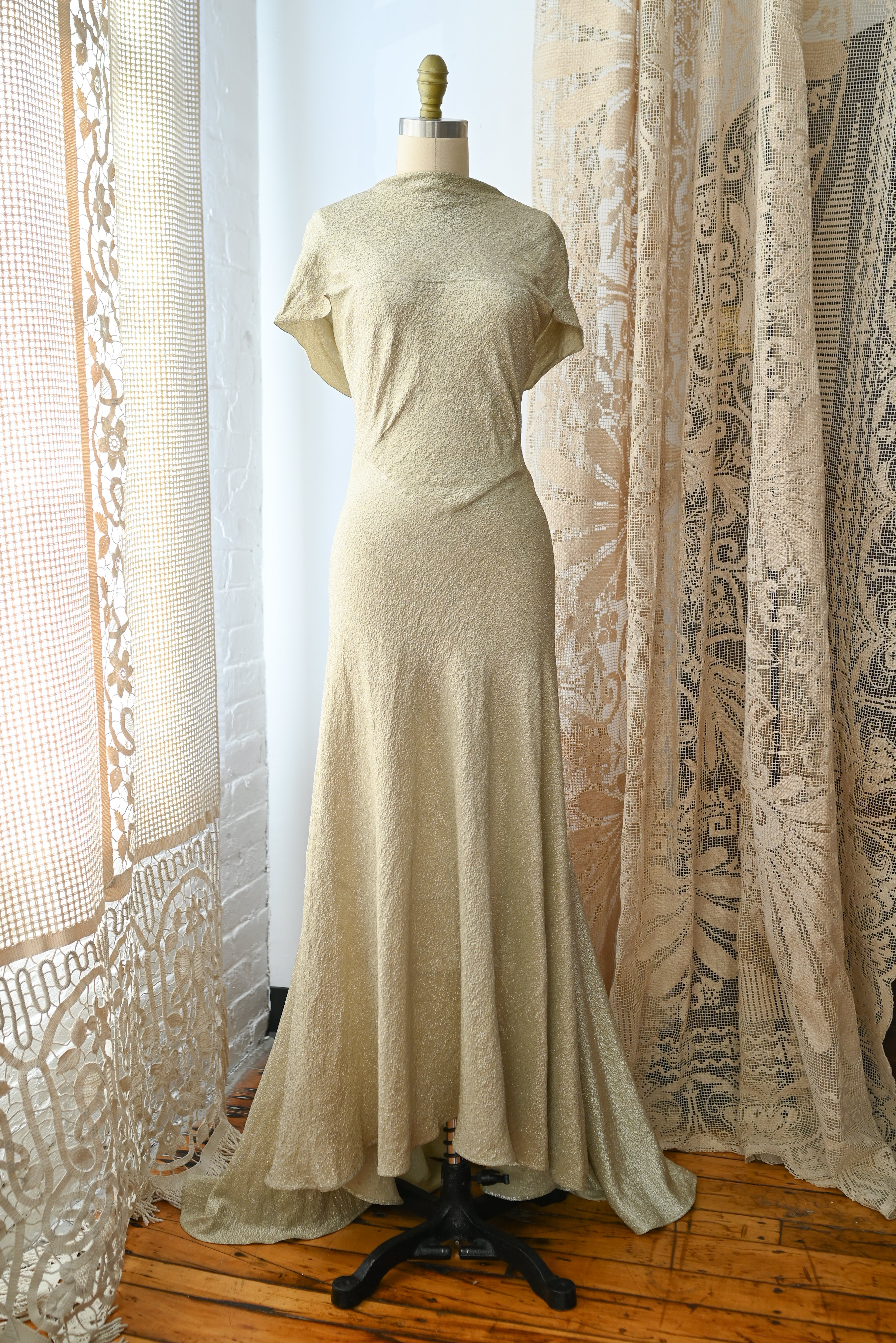 1930s Silver Lamé Cowl Back Trained Gown
