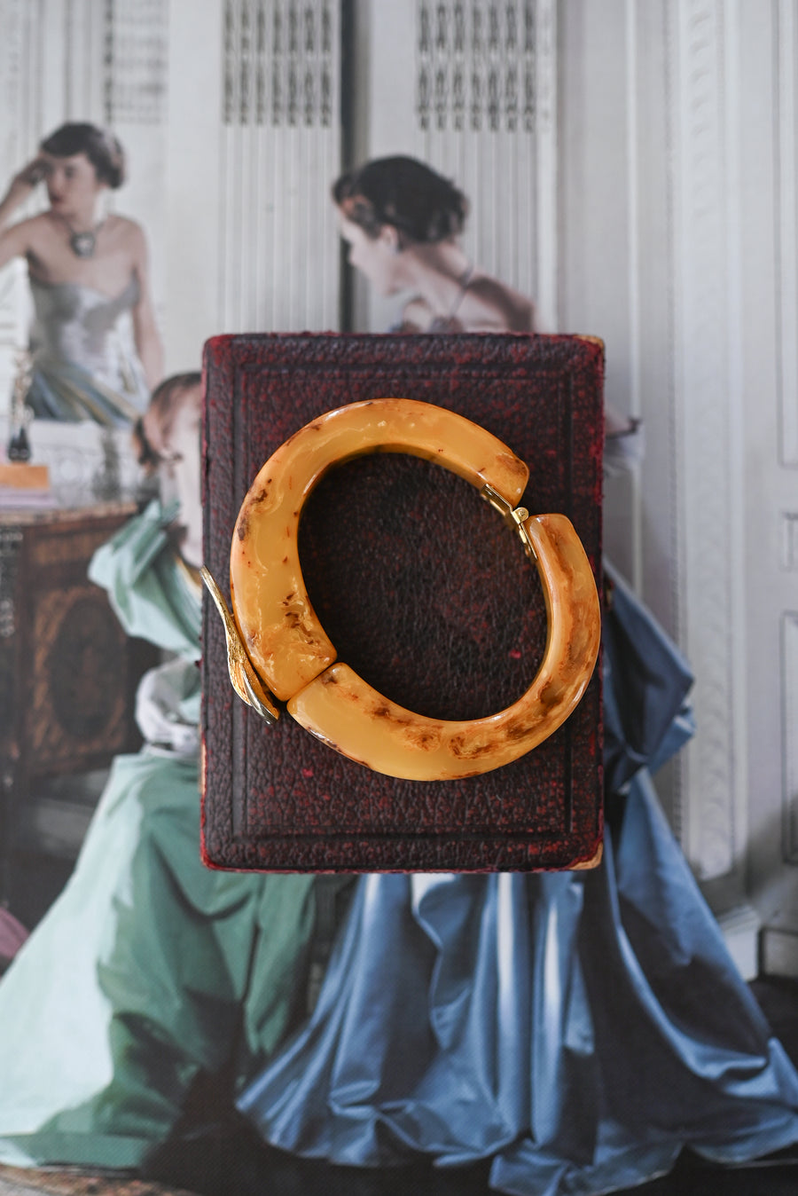 Midcentury Bakelite Buckle Clamper Bracelet