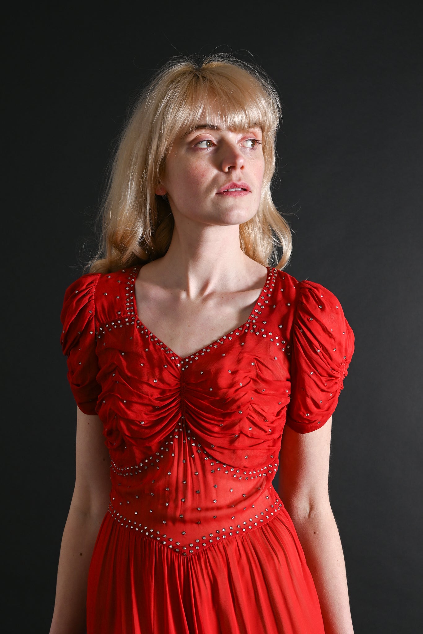 1930s red dress Retro Stage Trumpet Mermaid Bateau Neck Sleeveless Floor Length Satin Evening Dress 2026