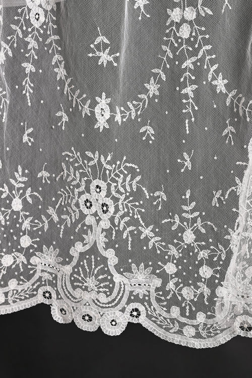 1900s Handmade Brussels Lace Shawl