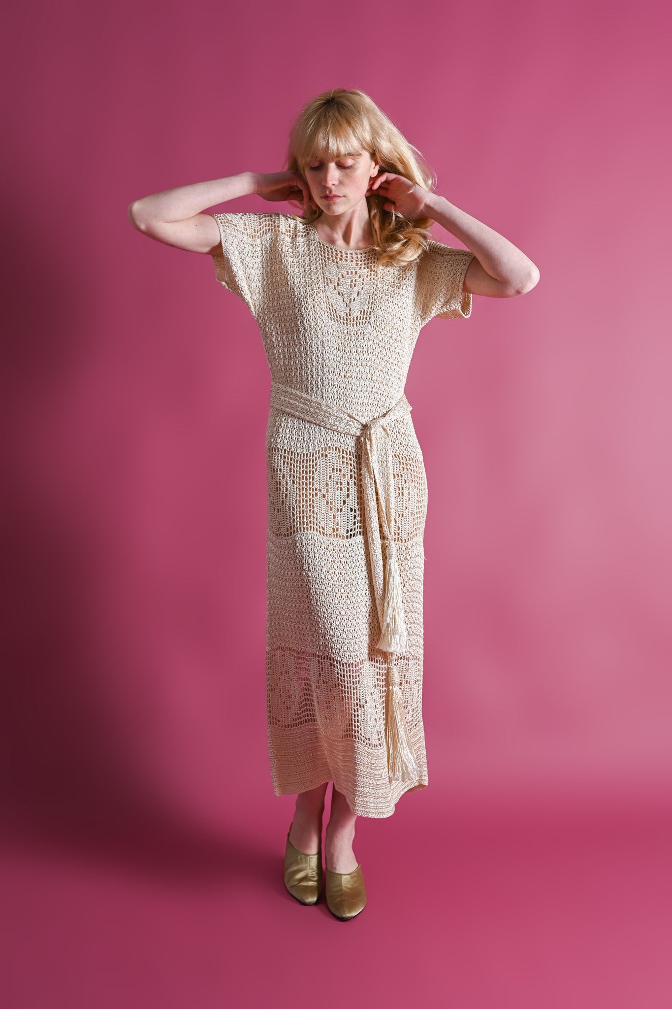 1920s Rayon Crochet Dress and Tassel Belt [sm/med/lrg]