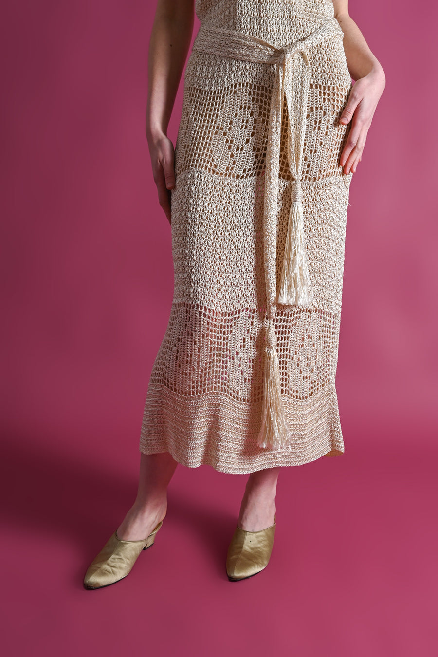 1920s Rayon Crochet Dress and Tassel Belt [sm/med/lrg]