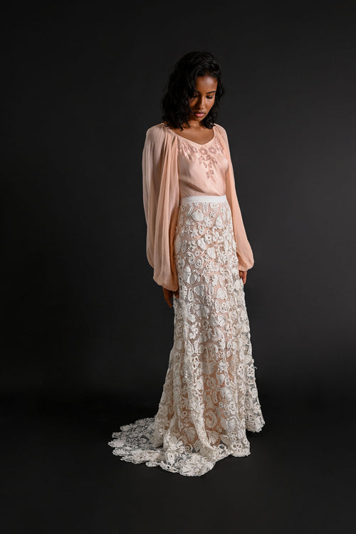 1900s Masterwork Irish Crochet Trained Bridal Skirt [xs/sm/med]