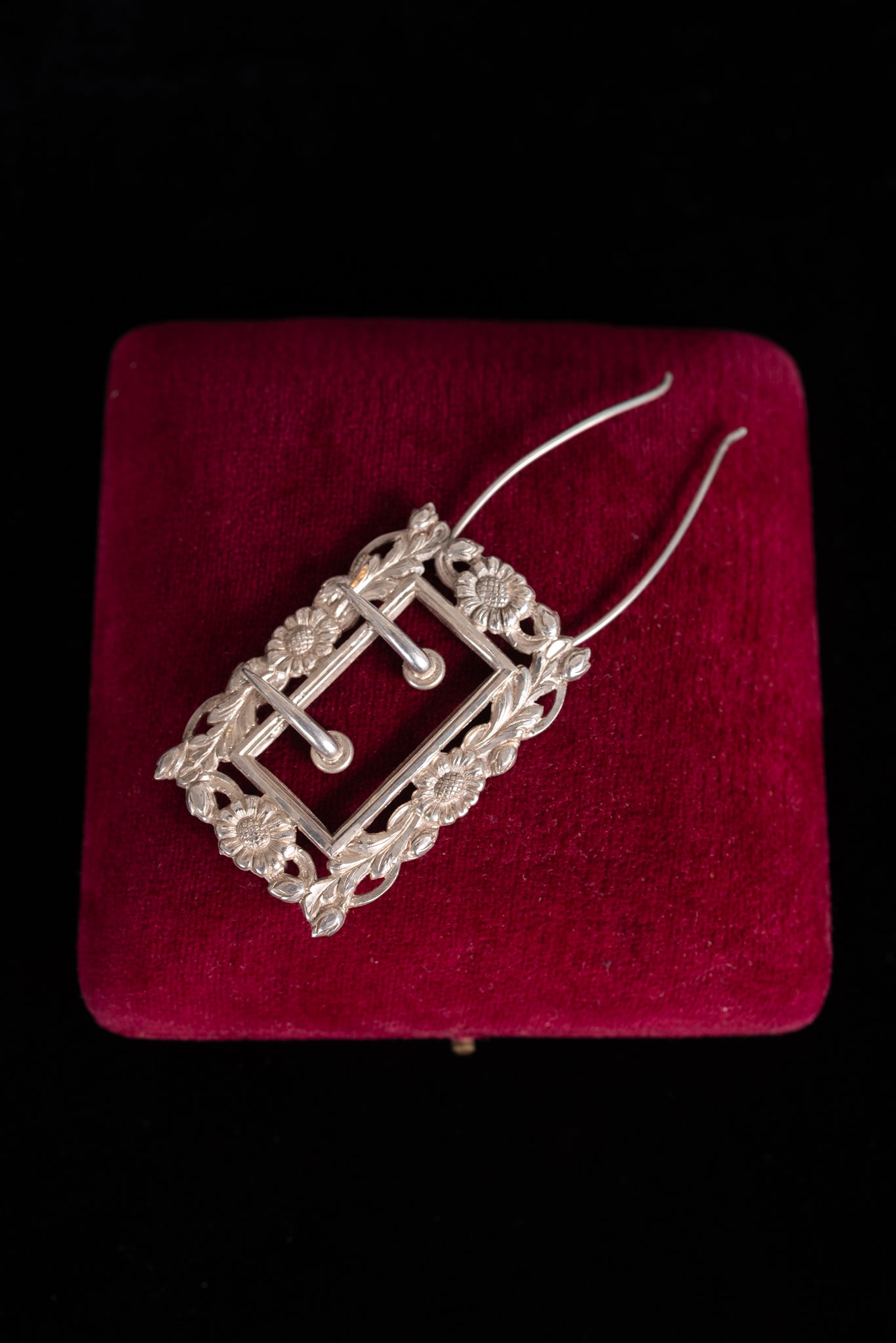 1900s Sterling Trompe L'oeil Buckle Barrette