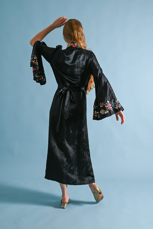 1930s Hand Embroidered Silk Trumpet Sleeve Wrap [sm/med/lrg]
