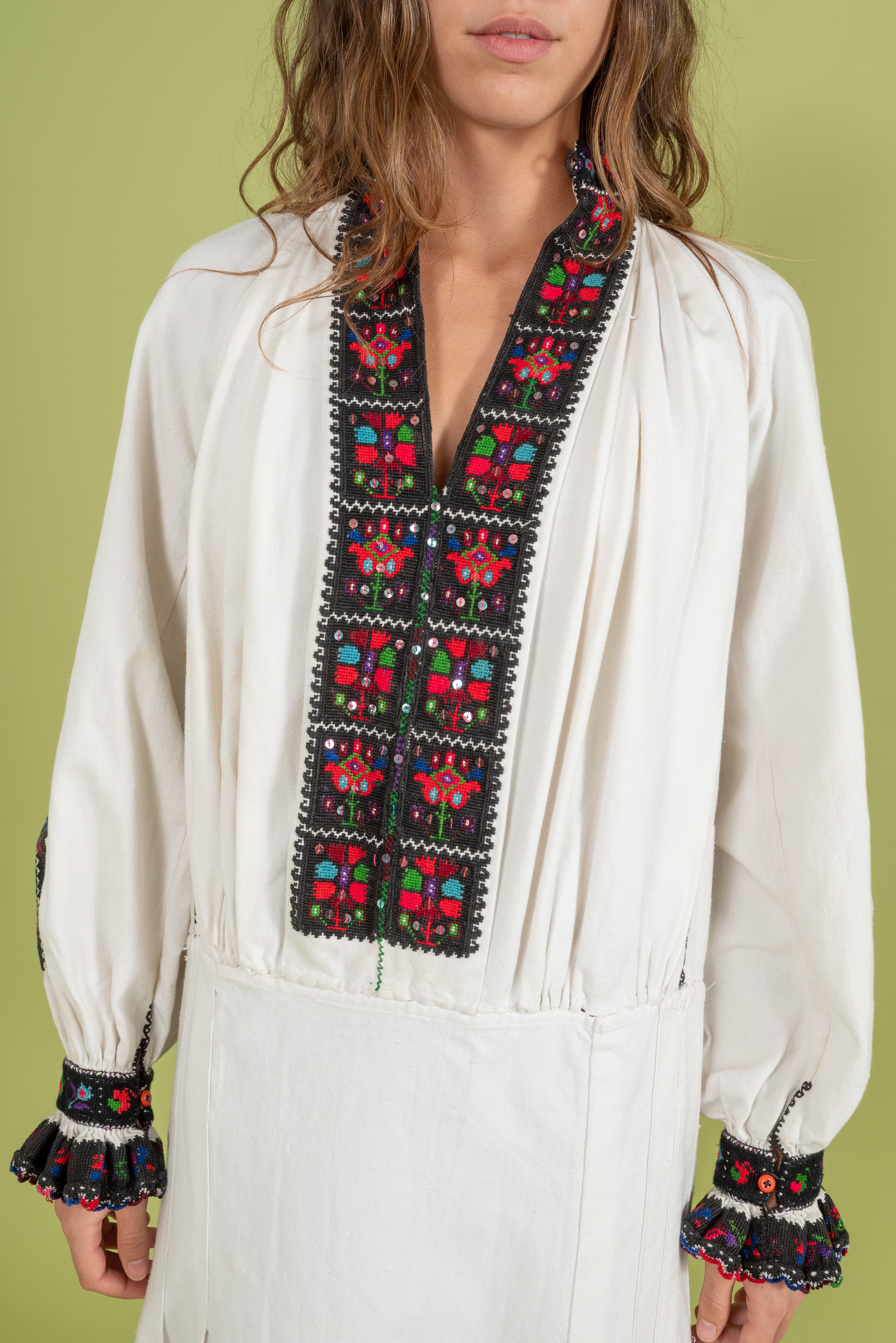 1920s Transylvanian Embroidered Folk Dress [med/lrg]