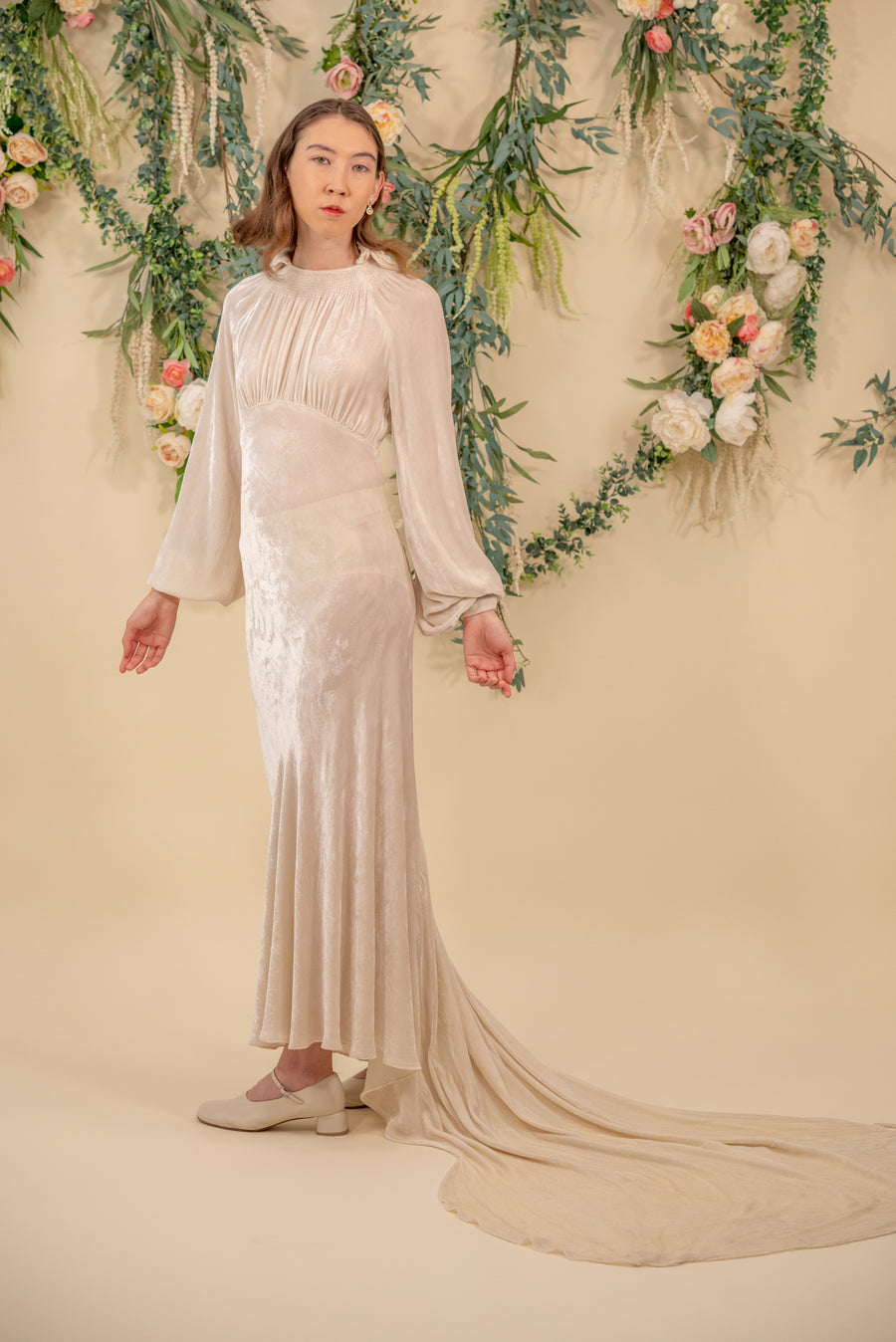 1930s Ivory Silk Velvet Balloon Sleeve Bridal Gown [xs/sm]