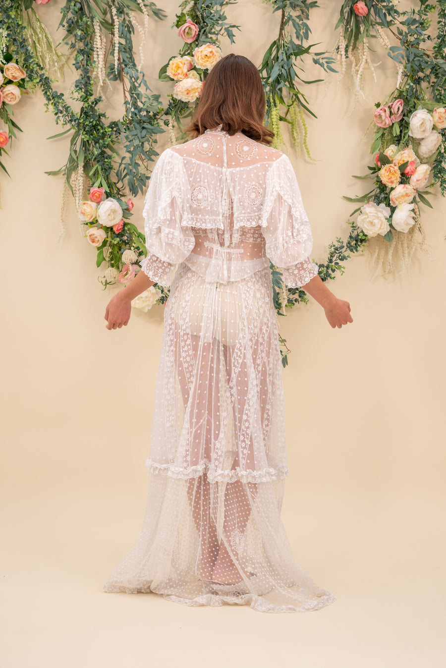 1905 Embroidered Net Medallion Gown Set [xs/sm]