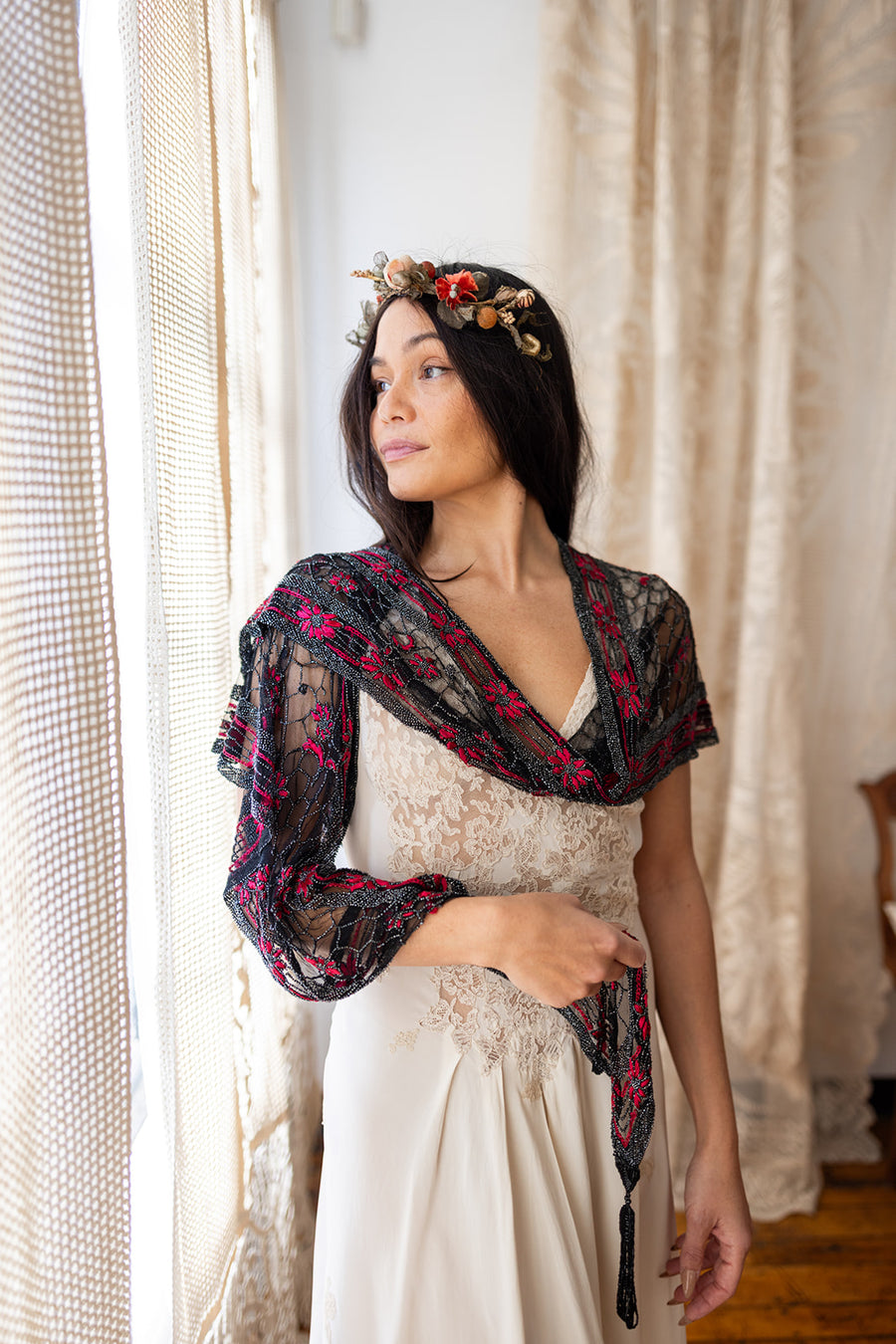 1910s Honeycomb Embellished Tassel Shawl